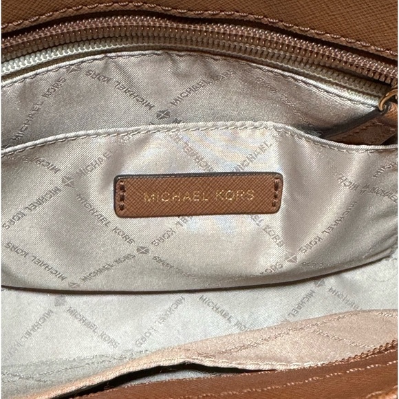 Michael Kors Crossbody Shoulder Bag Purse - Picture 9 of 10